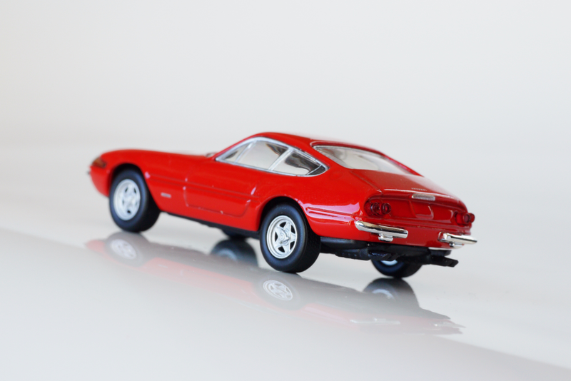 Illustration for article titled Kyosho Ferrari 10 1/64 #10 - Project Prancing Horse #11 - 1969 Ferrari 365 GTB/4 "Daytona"